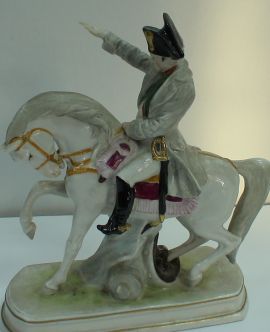 Статуэтка Наполеона Бонапарта на коне