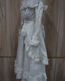 Платье с декоративной дополнительной юбкой