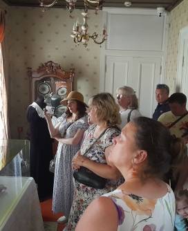 В Доме-музее Трубецких прошла экскурсия для участников СВО и членов их семей
